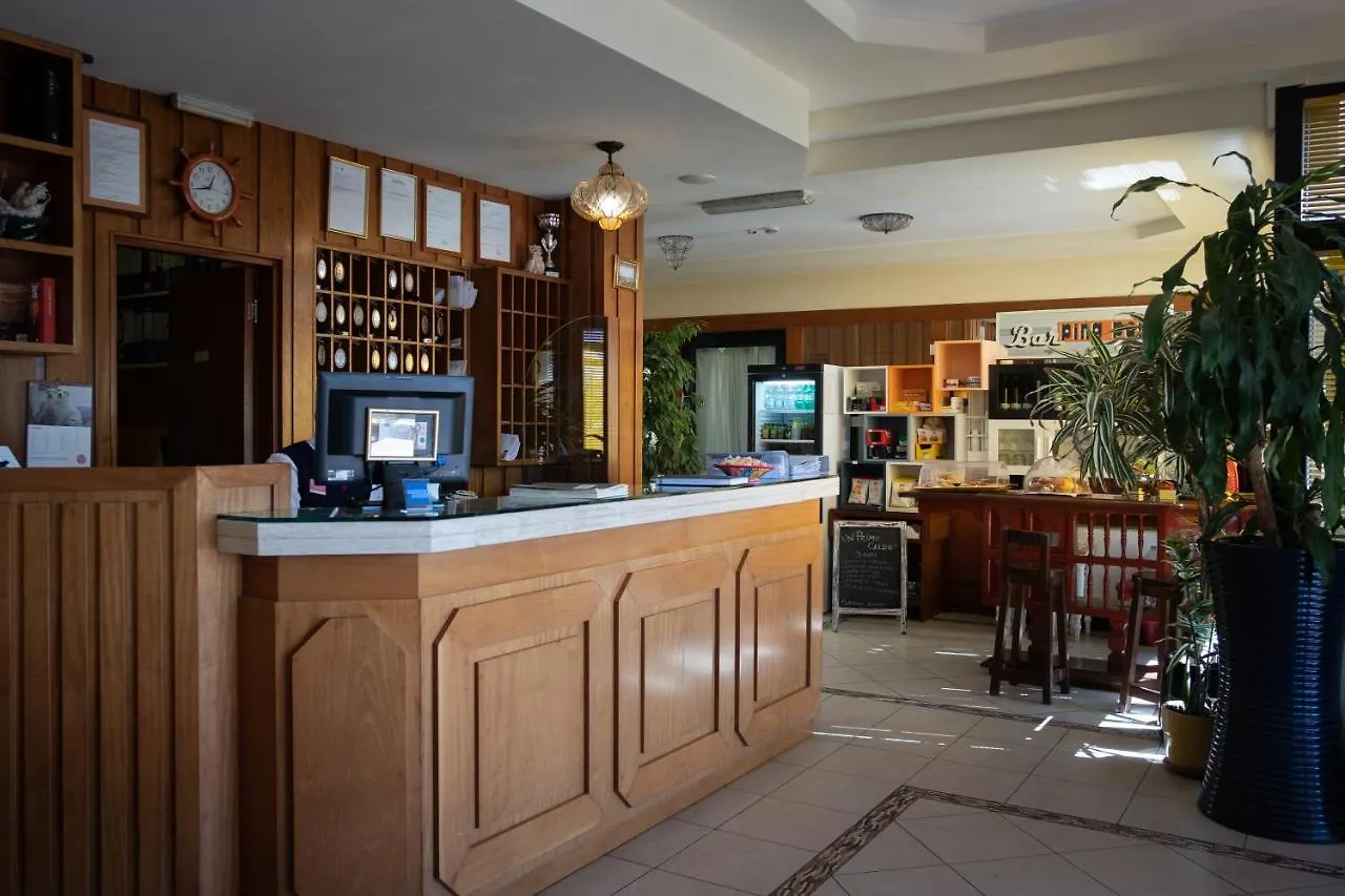 Hotel Ping Pong Ostia